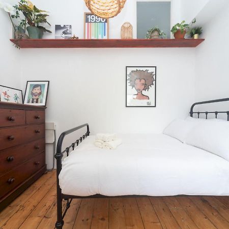 Pass The Keys Rustic And Quirky Flat In Charming Charlton Village London Exteriör bild