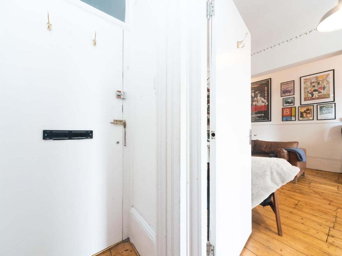 Pass The Keys Rustic And Quirky Flat In Charming Charlton Village London Exteriör bild