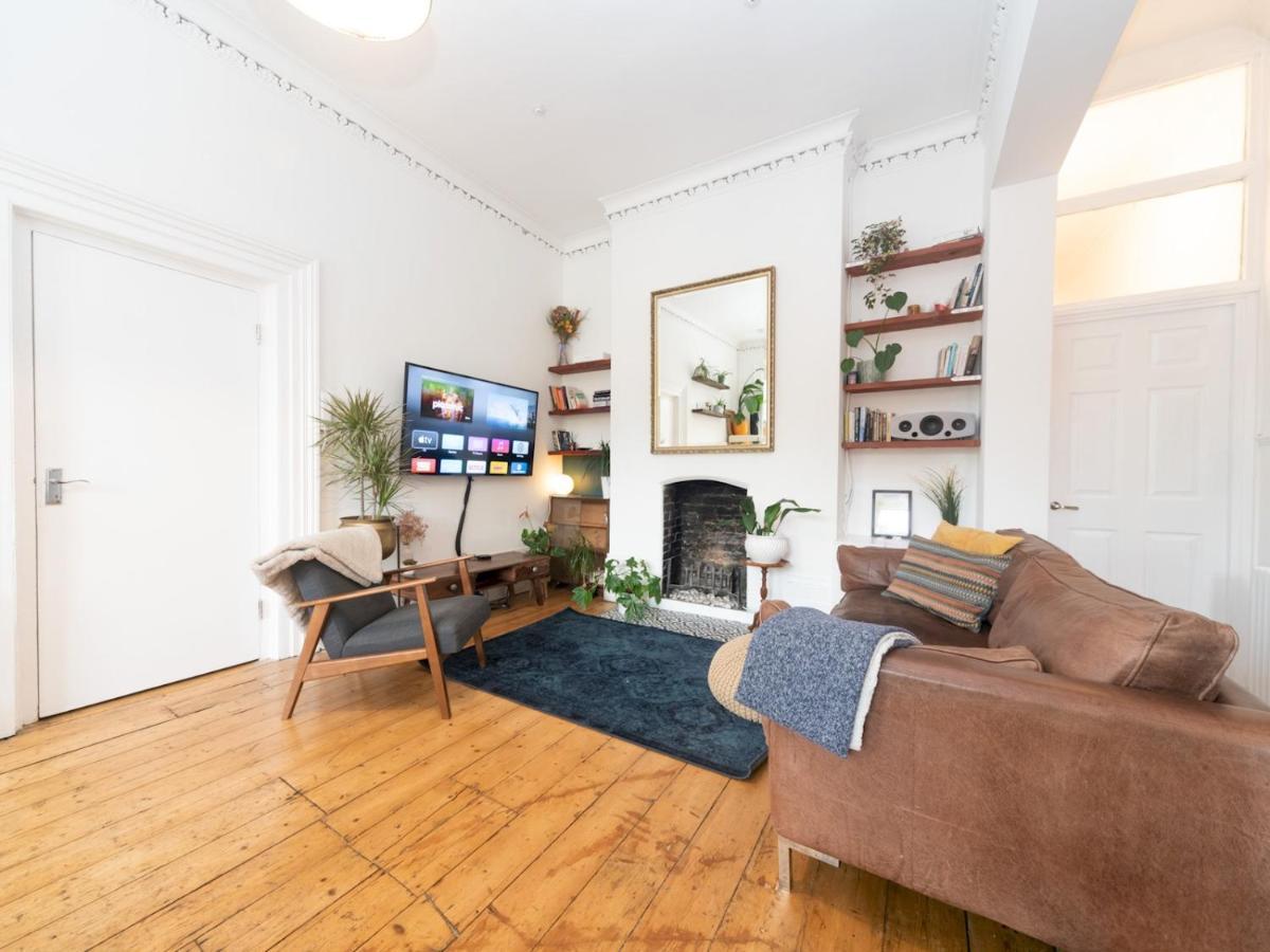 Pass The Keys Rustic And Quirky Flat In Charming Charlton Village London Exteriör bild