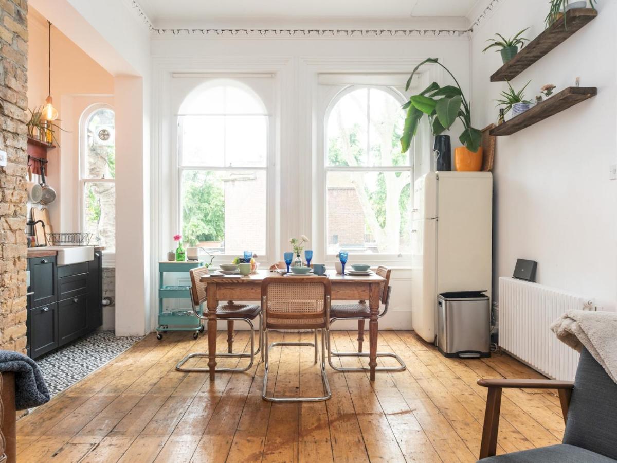 Pass The Keys Rustic And Quirky Flat In Charming Charlton Village London Exteriör bild