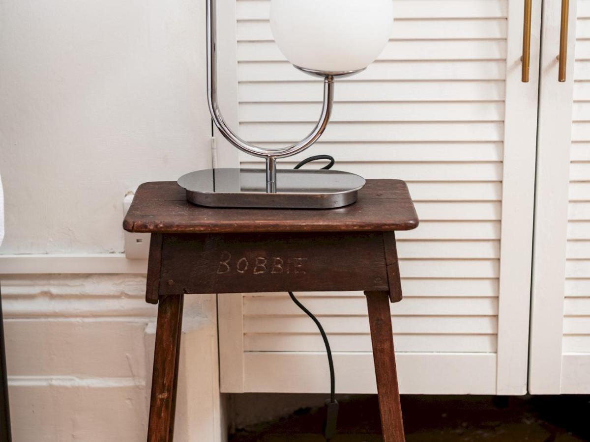 Pass The Keys Rustic And Quirky Flat In Charming Charlton Village London Exteriör bild