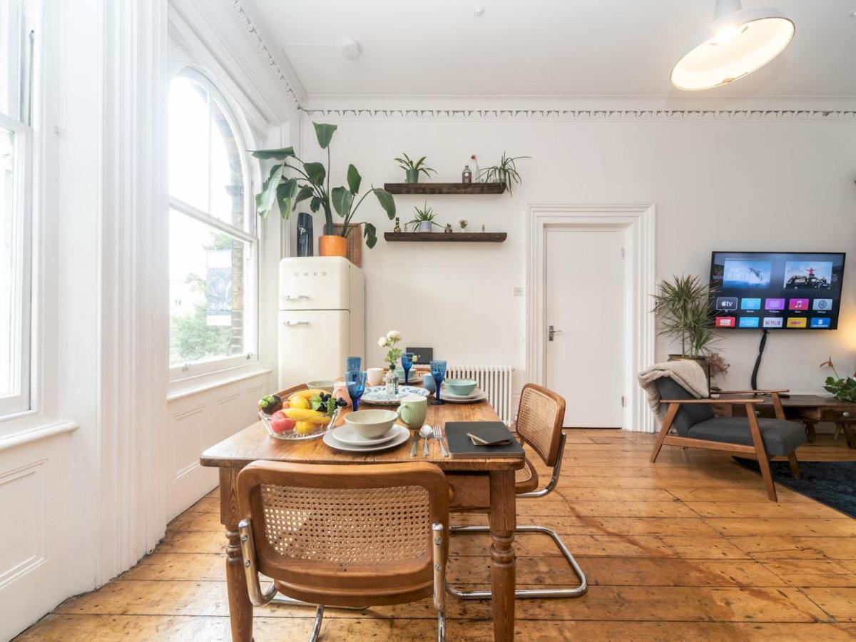 Pass The Keys Rustic And Quirky Flat In Charming Charlton Village London Exteriör bild