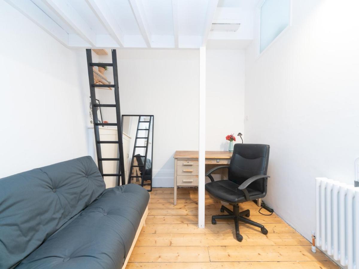 Pass The Keys Rustic And Quirky Flat In Charming Charlton Village London Exteriör bild