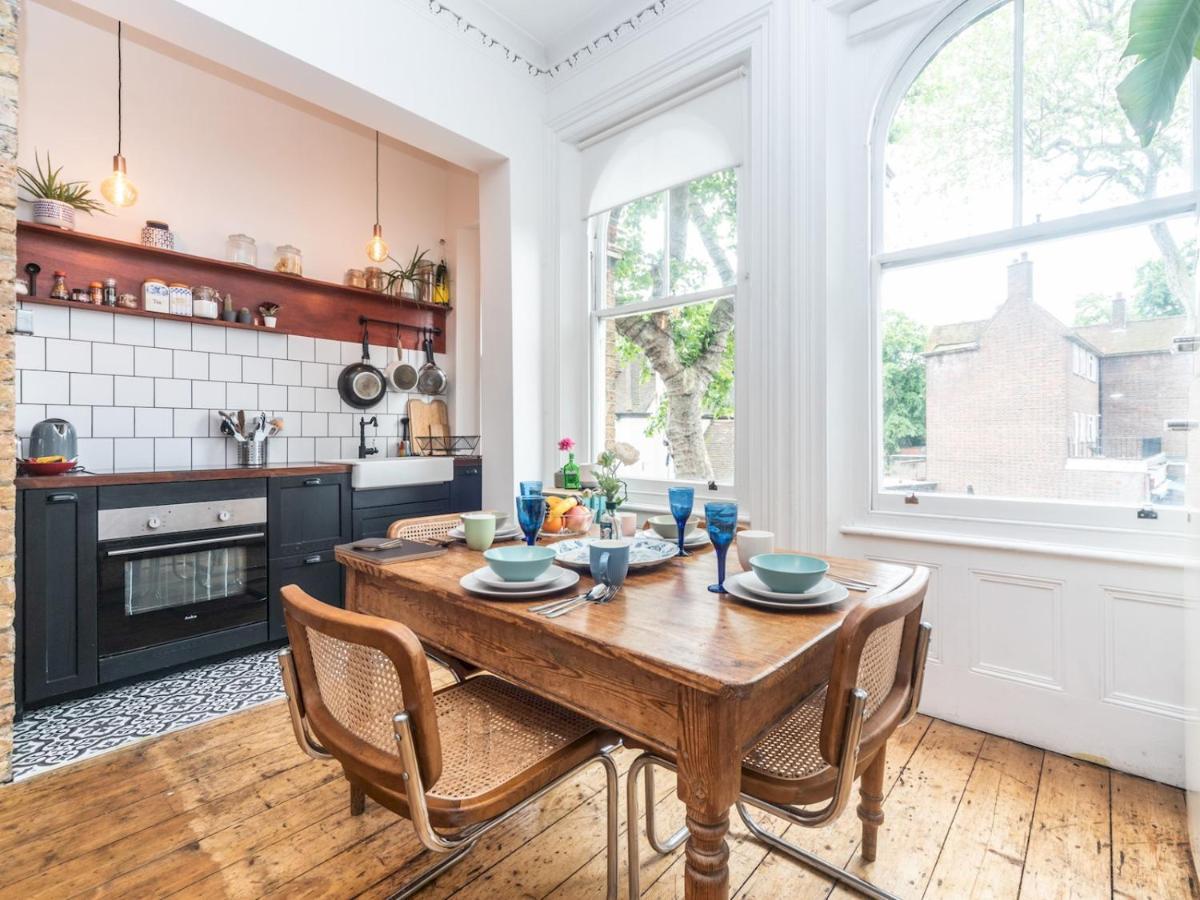 Pass The Keys Rustic And Quirky Flat In Charming Charlton Village London Exteriör bild