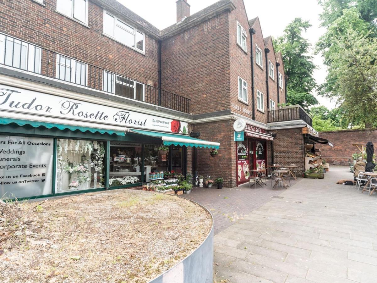Pass The Keys Rustic And Quirky Flat In Charming Charlton Village London Exteriör bild